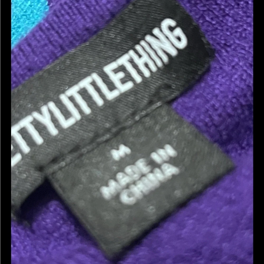 PrettyLittleThings Sexy Women's Sz M Halter Backless Knit Bodycon Mini Dress - Picture 6 of 6